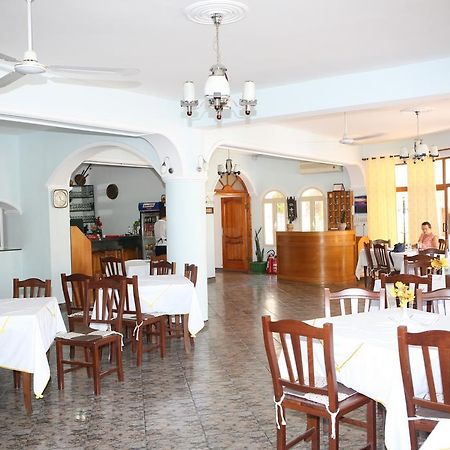 Hotel Alpine Vlorë Eksteriør bilde