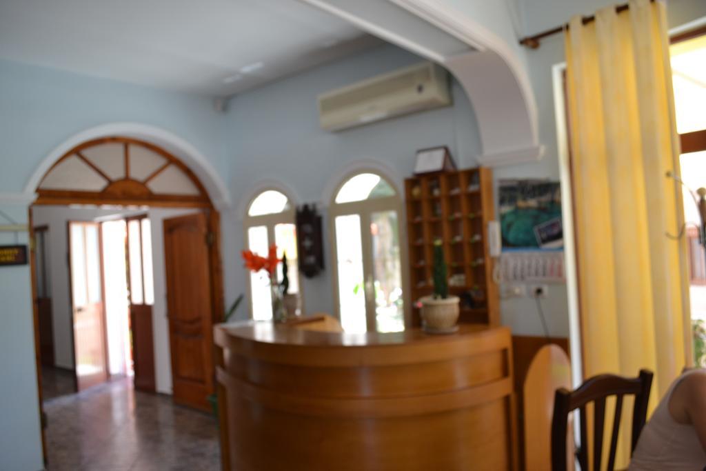 Hotel Alpine Vlorë Eksteriør bilde